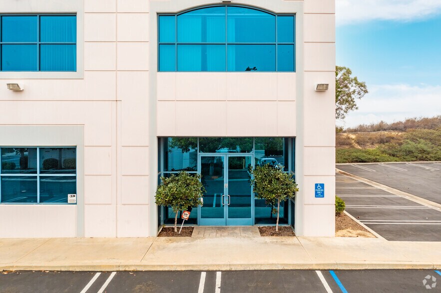 More Photos Of 20505 Crescent Bay Dr, Lake Forest Research And Development For Lease
