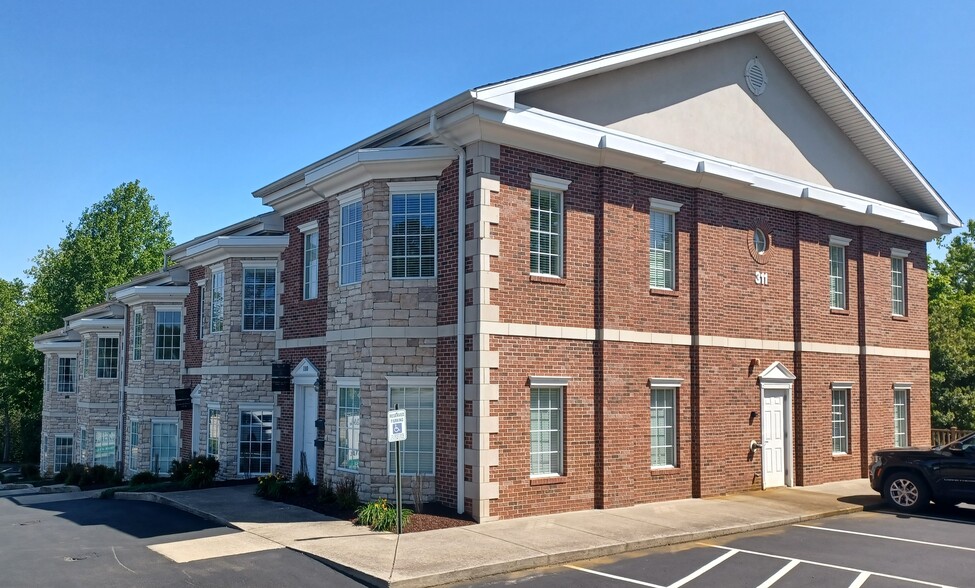 More Photos Of 311 S Royal Oaks Blvd, Franklin Medical For Sale