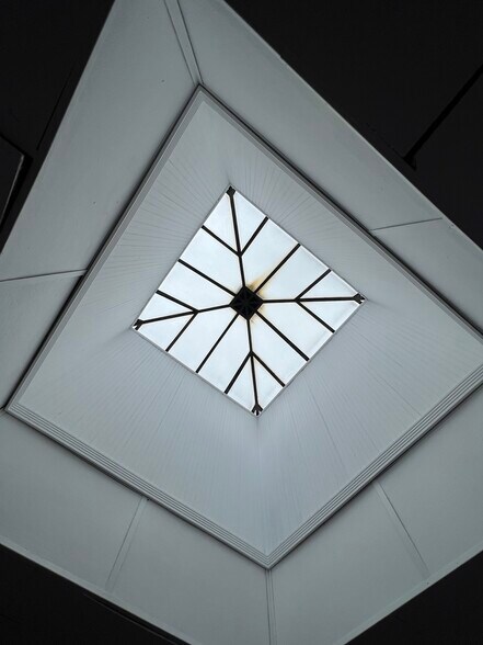 More Photos Of 305 Victor Ave, Victor Storefront Retail Residential For Lease