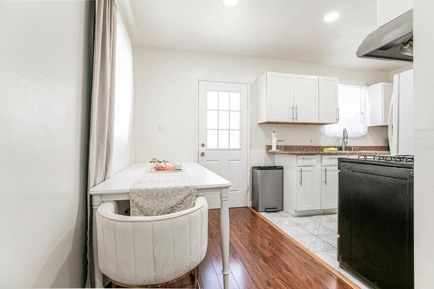 More Photos Of 343 Concord St, Glendale Apartments For Sale