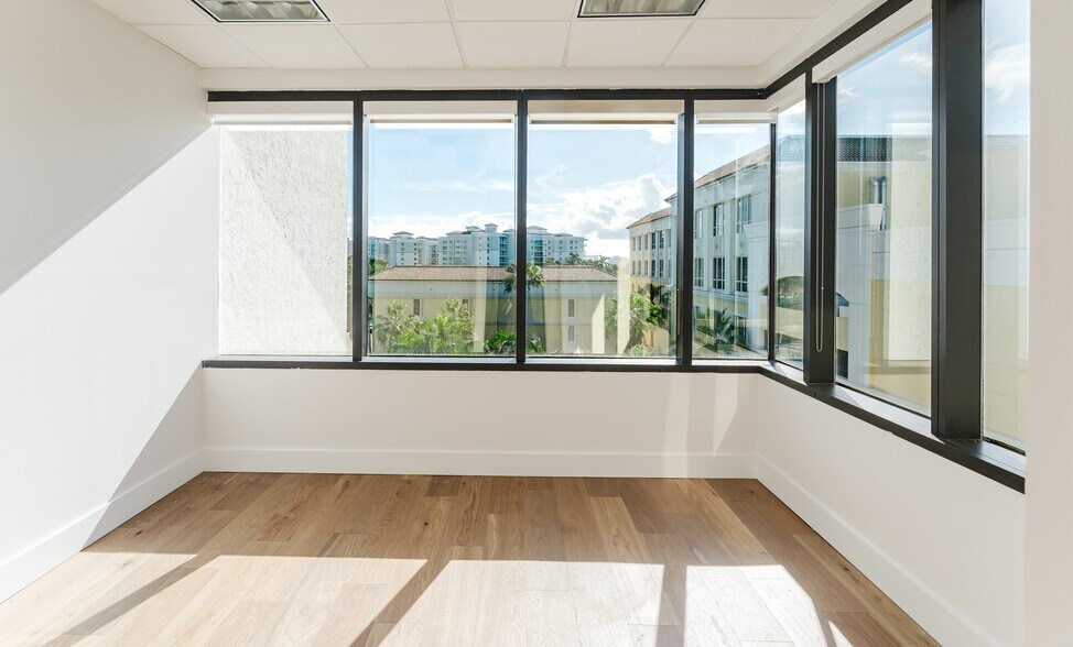 More Photos Of 40 SE 5th St, Boca Raton Office For Lease