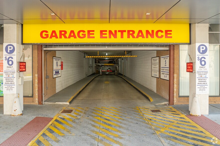 More Photos Of 17 S New York Ave, Atlantic City Parking Garage For Lease