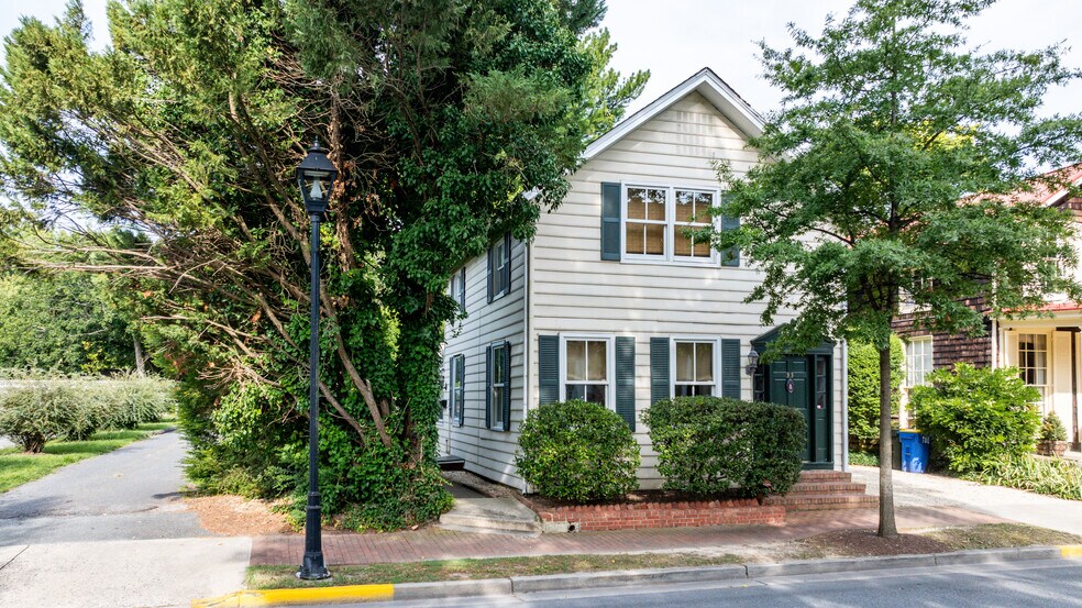 More Photos Of 33 S Harrison St, Easton Office Residential For Sale