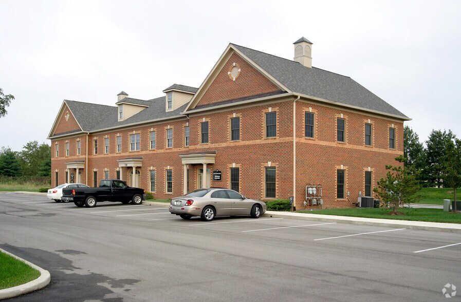 More Photos Of 718 Adams St, Carmel Office For Lease