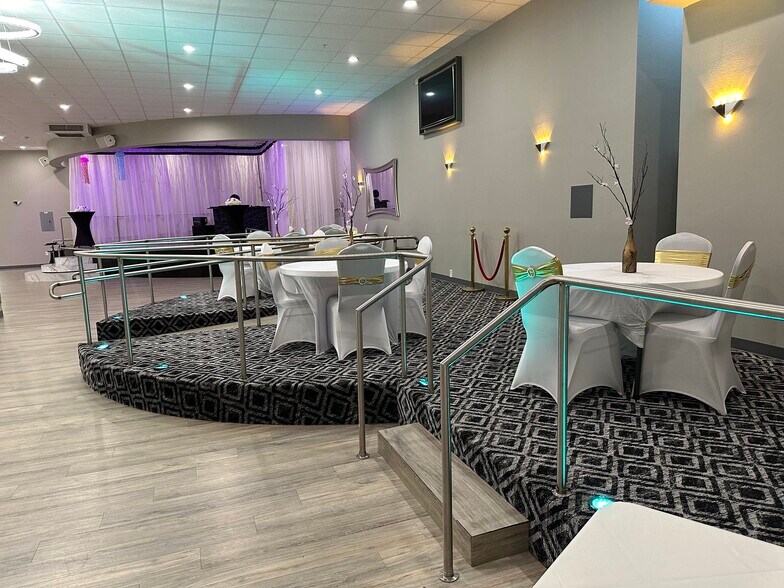 More Photos Of 8740 Ohio Dr, Plano Storefront For Lease