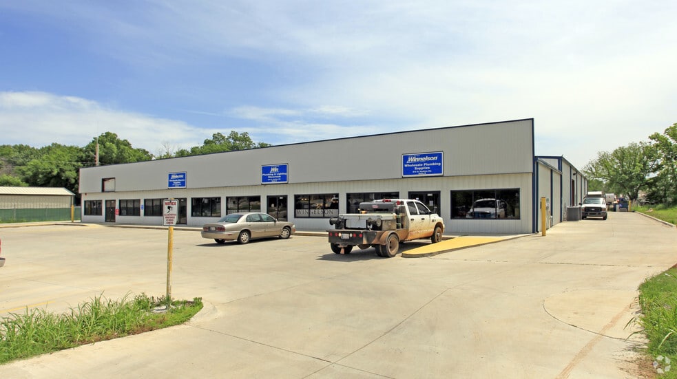 Primary Photo Of 813 S Perkins Rd, Stillwater Warehouse For Lease