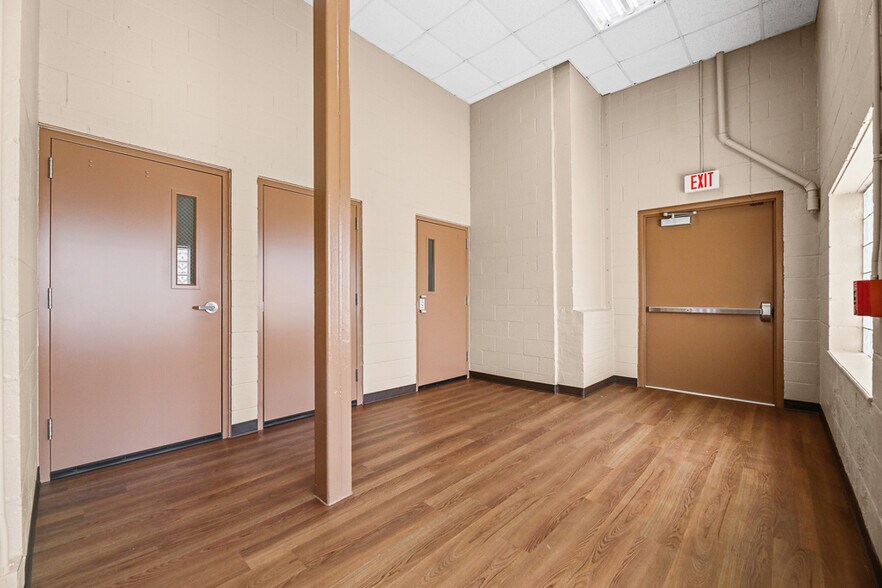 More Photos Of 3475 Ridge Rd, Cleveland Skating Rink For Sale