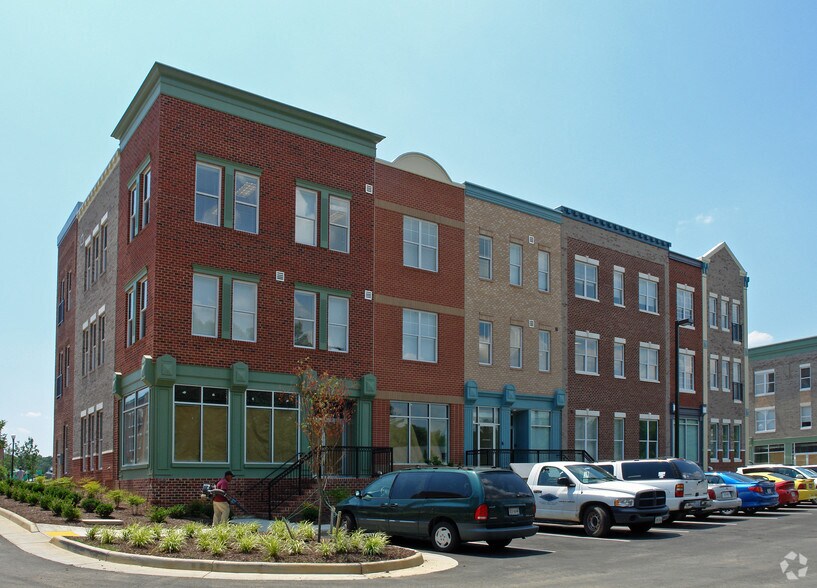 More Photos Of 3700 Festival Park Plz, Chester Office For Lease