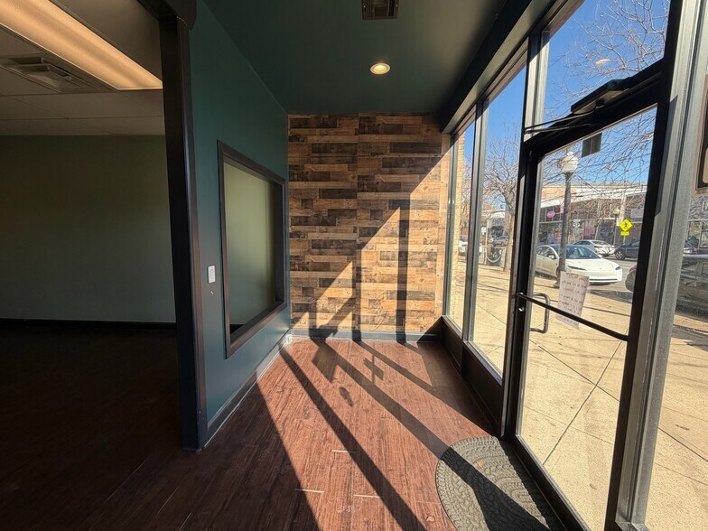 More Photos Of 16 E Washington Ave, Washington Storefront Retail Residential For Lease