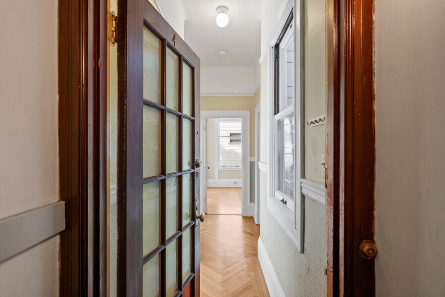 More Photos Of 2 Hugo St, San Francisco Multifamily For Sale