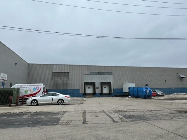 More Photos Of 901 S 17th St, Manitowoc Warehouse For Lease