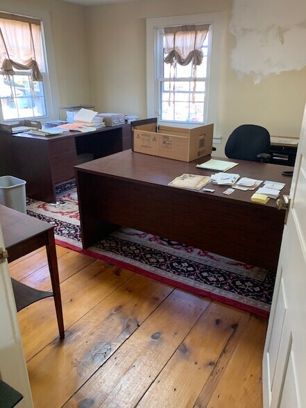 More Photos Of 129 Main, Coopersburg Office Residential For Sale