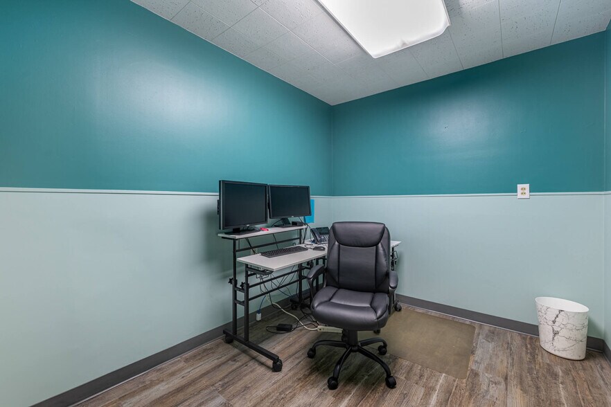 More Photos Of 227 E Cecil St, Springfield Restaurant For Sale