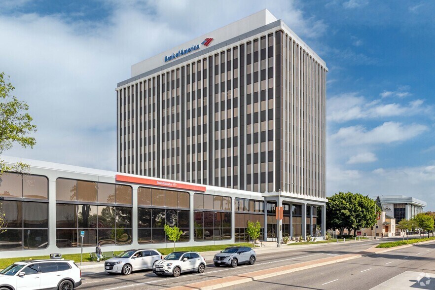 More Photos Of 300 S Harbor Blvd, Anaheim Office For Lease