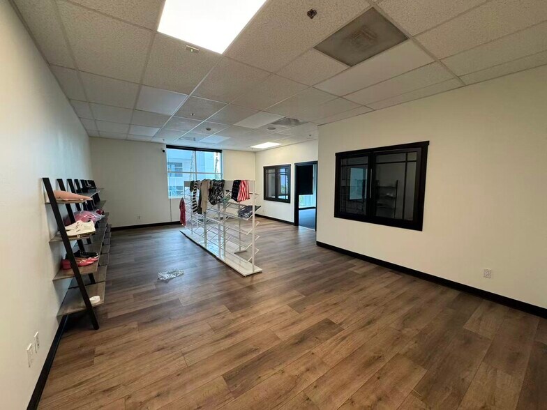 More Photos Of 4230 E Airport Dr, Ontario Warehouse For Lease