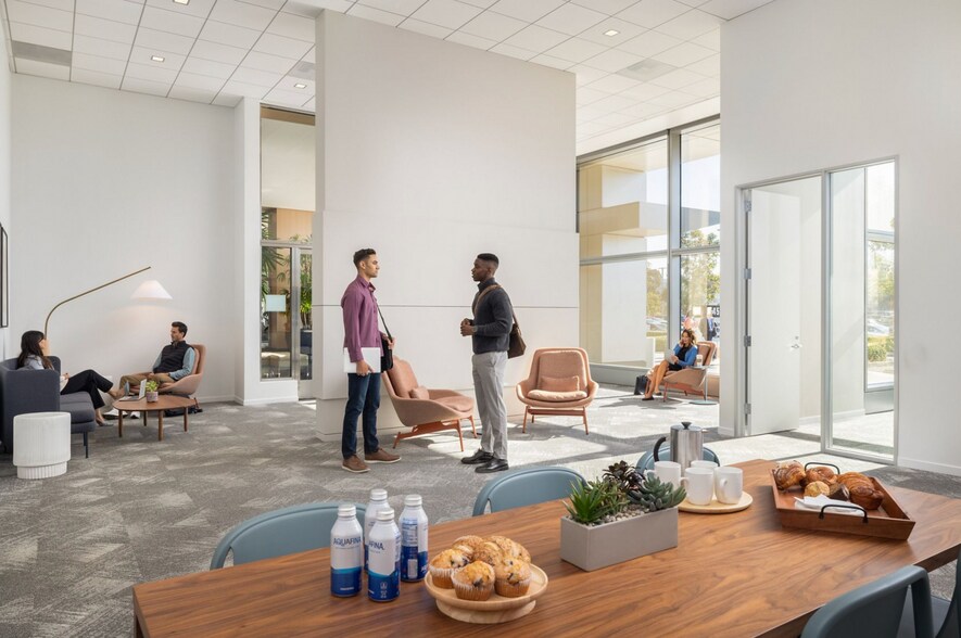 More Photos Of 2600 Great America Way, Santa Clara Office For Lease