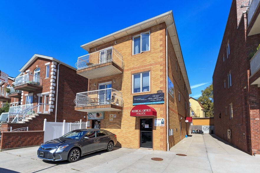Primary Photo Of 174 Bay 29th St, Brooklyn Storefront Retail Residential For Sale