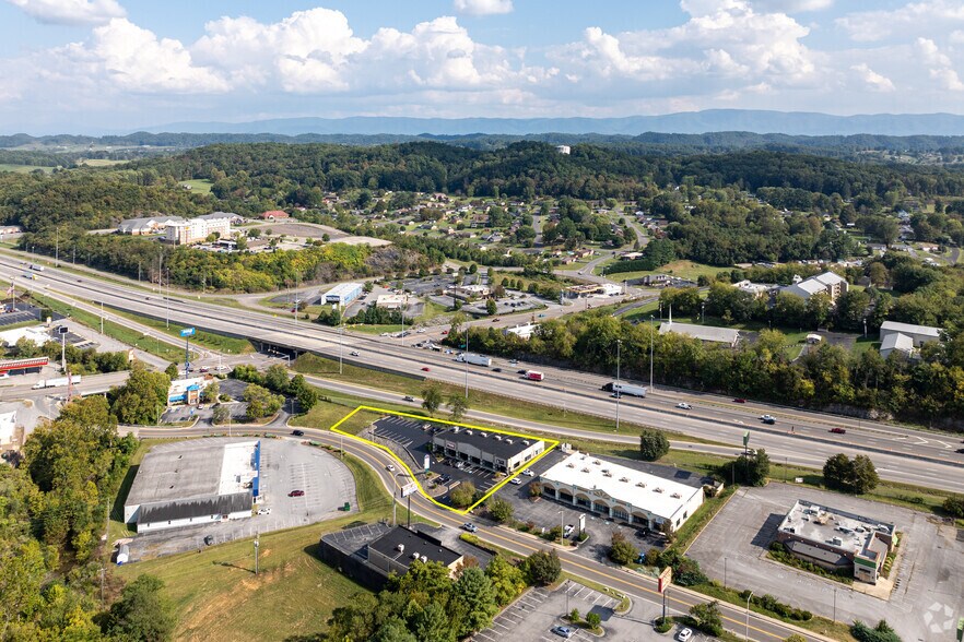 More Photos Of 3177 Linden Dr, Bristol Storefront For Sale