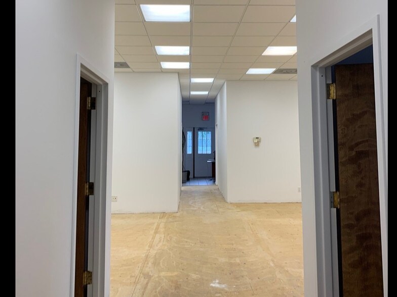 More Photos Of 1954 New York Ave, Huntington Station Office For Lease