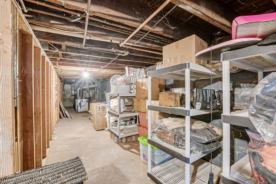 More Photos Of 173 Hamilton St, New Brunswick Specialty For Sale