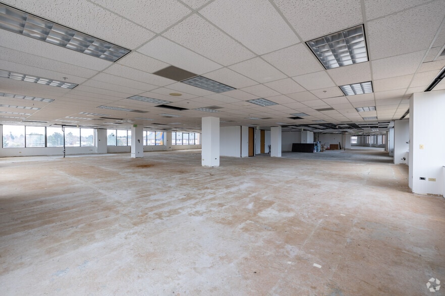 More Photos Of 14001 E Iliff Ave, Aurora Office For Sale