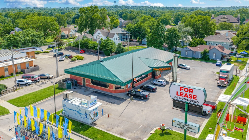 More Photos Of 215 W 6th St, Junction City Freestanding For Lease