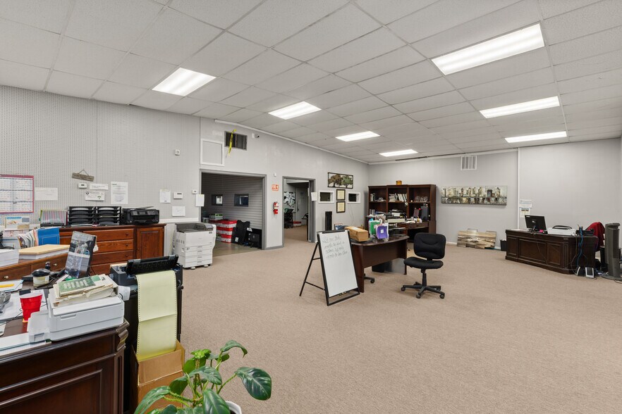 More Photos Of 408 Nasa Rd 1, Webster Freestanding For Lease