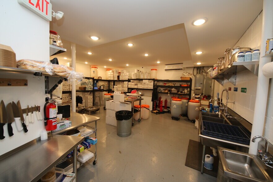 More Photos Of 2118 Bruce Ave, Louisville Restaurant For Sale