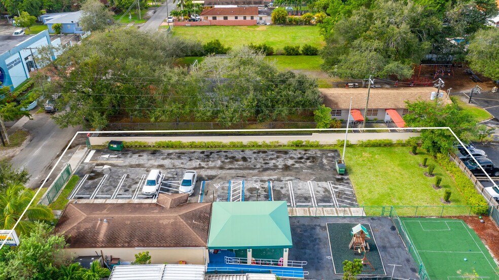 More Photos Of 5703 SW 17th St, Miami Daycare Center For Sale