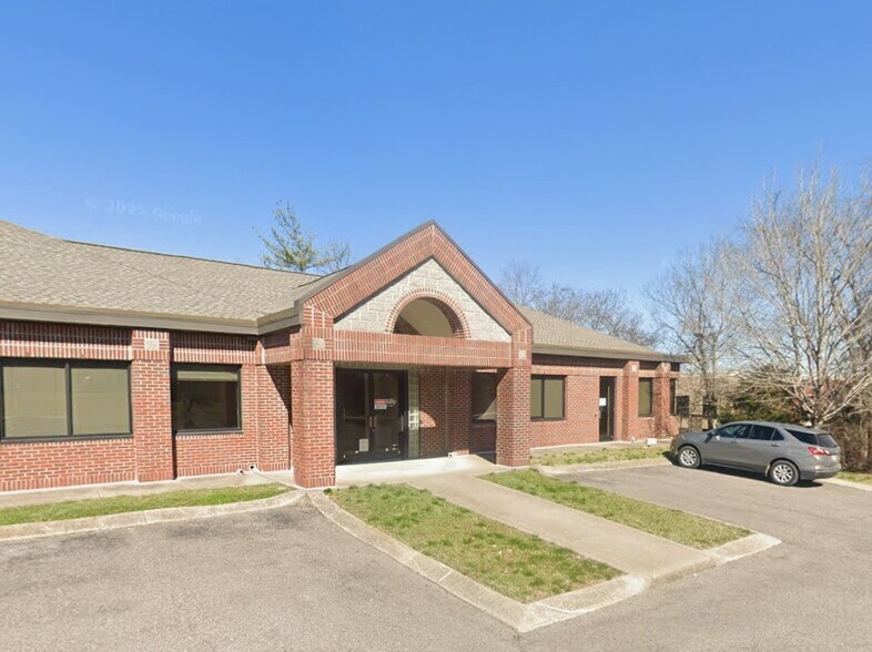 More Photos Of 239 Bedford Way, Franklin Medical For Sale