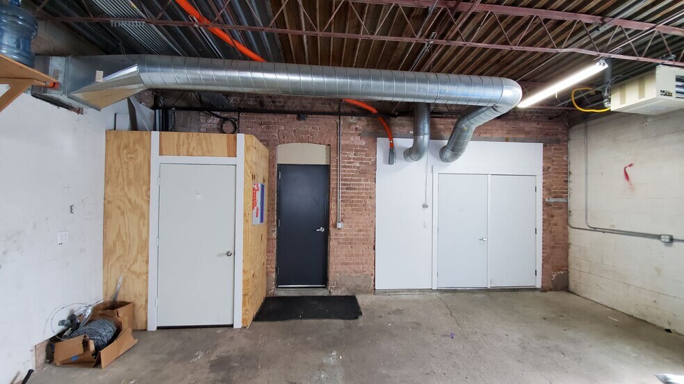 More Photos Of 2814 N California Ave, Chicago Warehouse For Lease