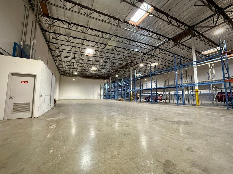 More Photos Of 5549 Brooks St, Montclair Warehouse For Lease