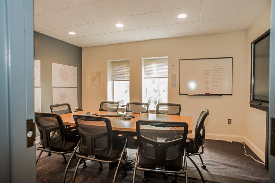 More Photos Of 2170-2176 Wisconsin Ave NW, Washington Office For Sale