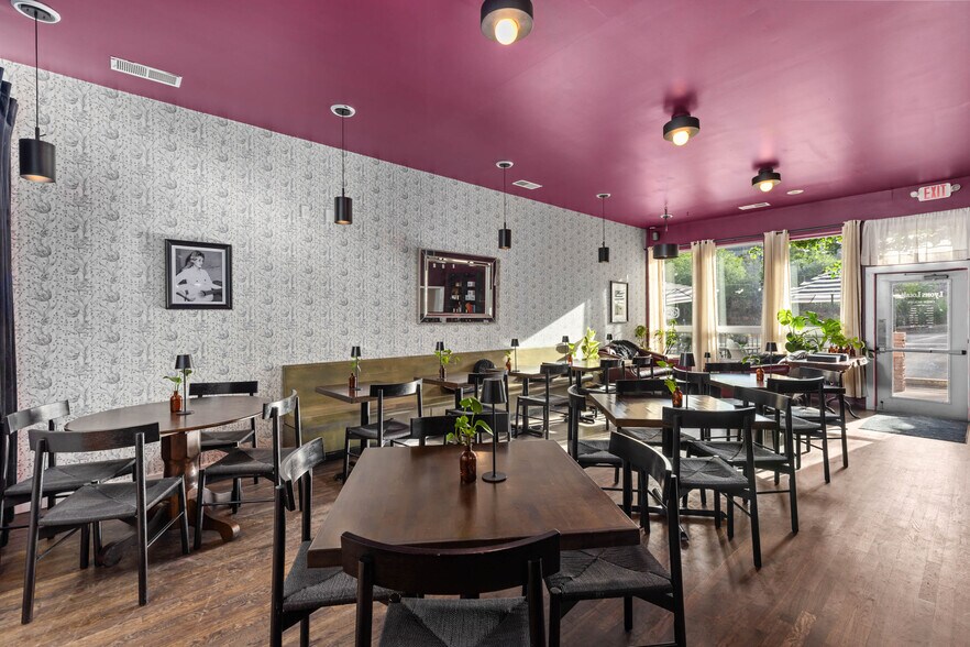 More Photos Of 442 High St, Lyons Restaurant For Sale