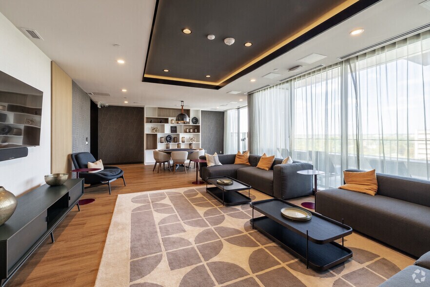 More Photos Of 300 Mcrae Av, Ottawa Apartments For Lease