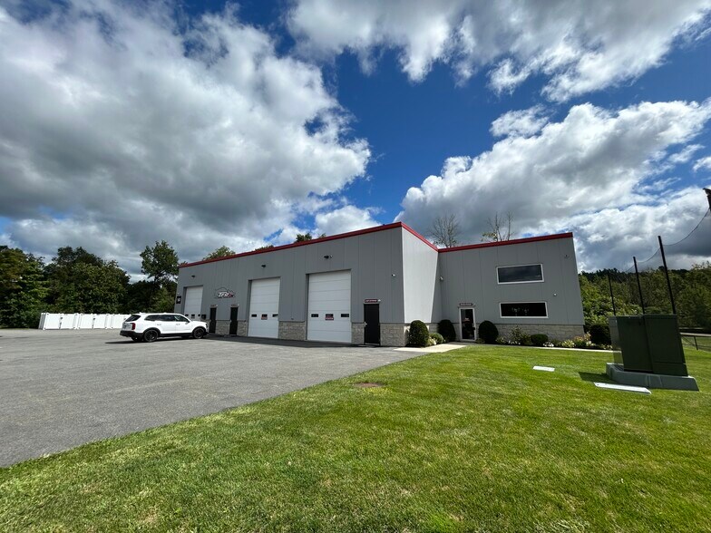 More Photos Of 160 Hartwell St, West Boylston Industrial For Lease