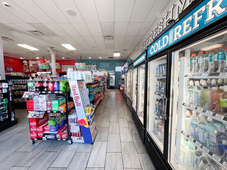 More Photos Of 1111-1113 University Ave, Lubbock Freestanding For Lease