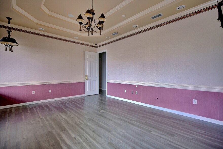 More Photos Of 2153 US Highway 27 S, Sebring Office For Sale