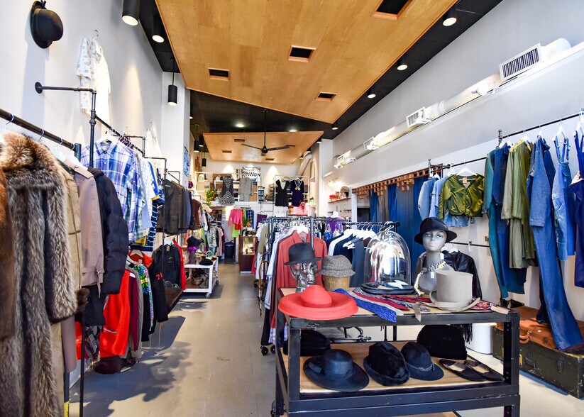 More Photos Of 2104 18th St NW, Washington Storefront Retail Residential For Lease