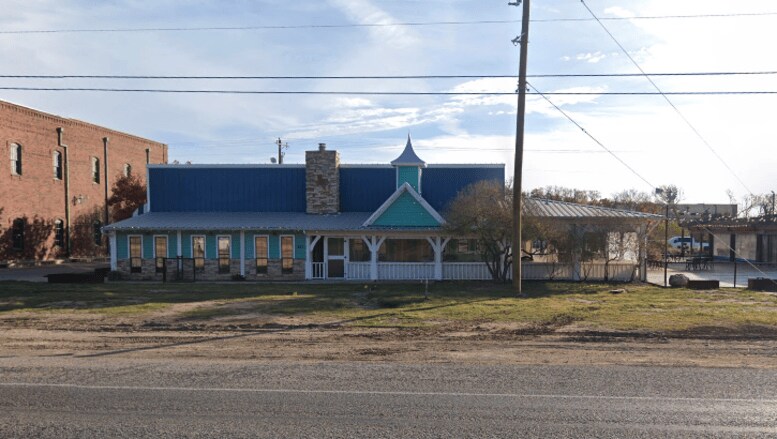 Primary Photo Of 421 S Highway 377, Argyle Restaurant For Sale