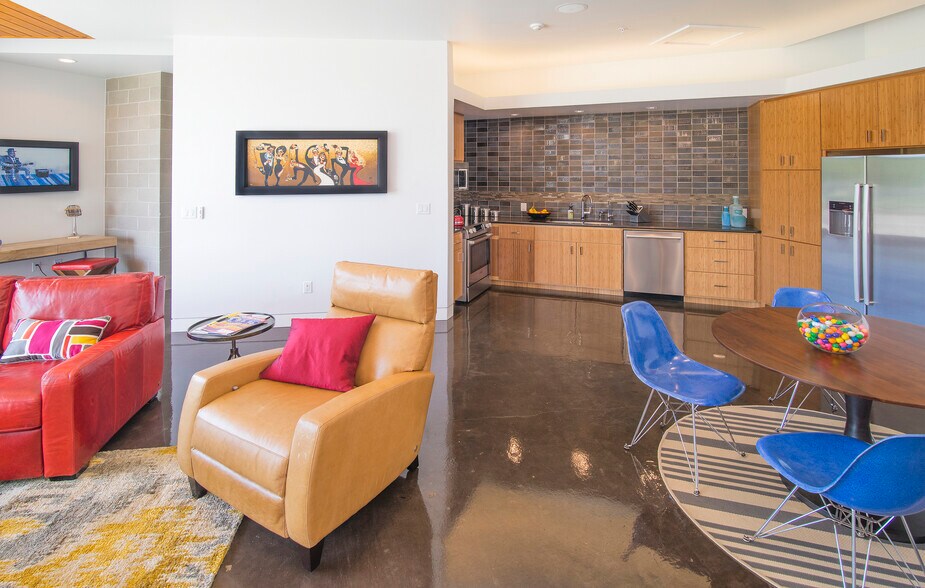 More Photos Of 3711 FM 484, Fischer Specialty For Sale