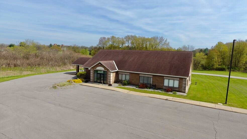 More Photos Of 9085 Old River Rd, Marcy Bank For Sale