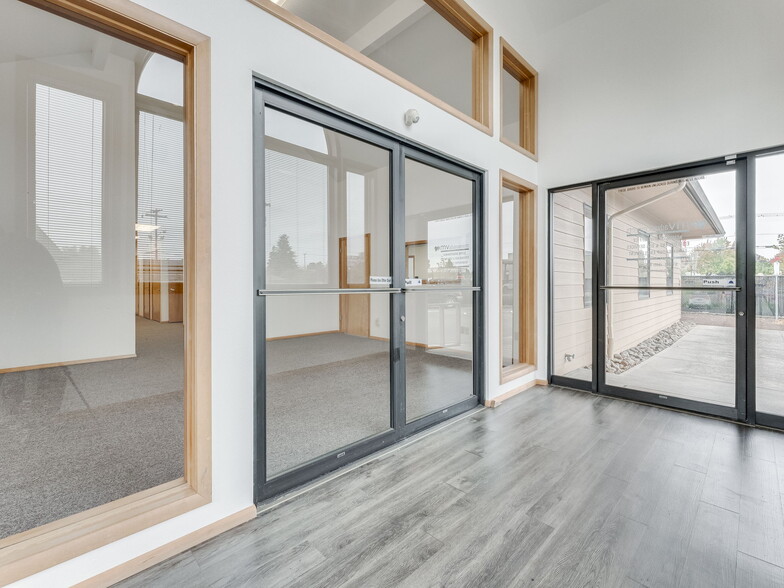 More Photos Of 2275 NE McDaniel Ln, Mcminnville Office For Lease