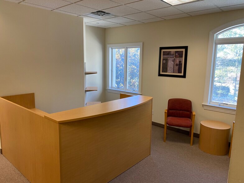 More Photos Of 689 Valley Rd, Gillette Medical For Lease