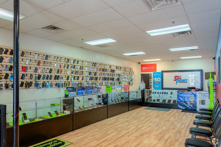 More Photos Of 865 Colusa Ave, Yuba City Department Store For Sale