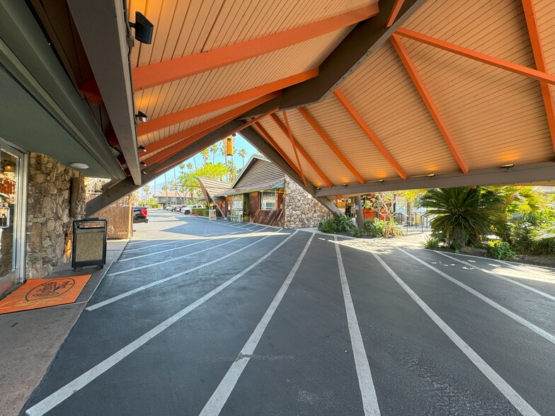 More Photos Of 411 E Palm Canyon Dr, Palm Springs Hotel For Sale