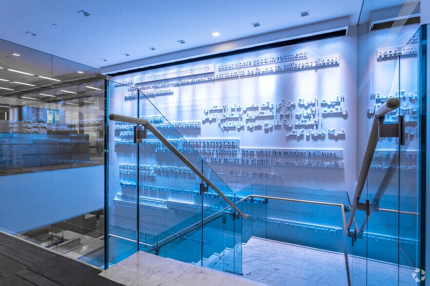 More Photos Of 100 International Dr, Baltimore Office For Lease