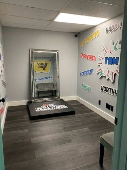 More Photos Of 113-121 Pennsylvania Ave, Virginia Beach Flex For Sale