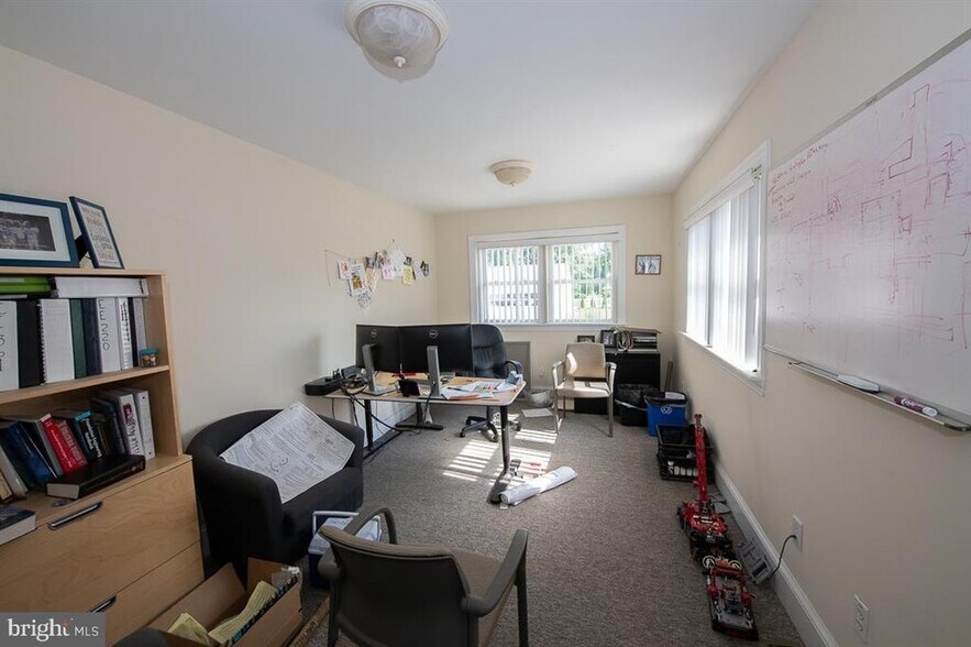 More Photos Of 116 E King St, Malvern Office For Lease