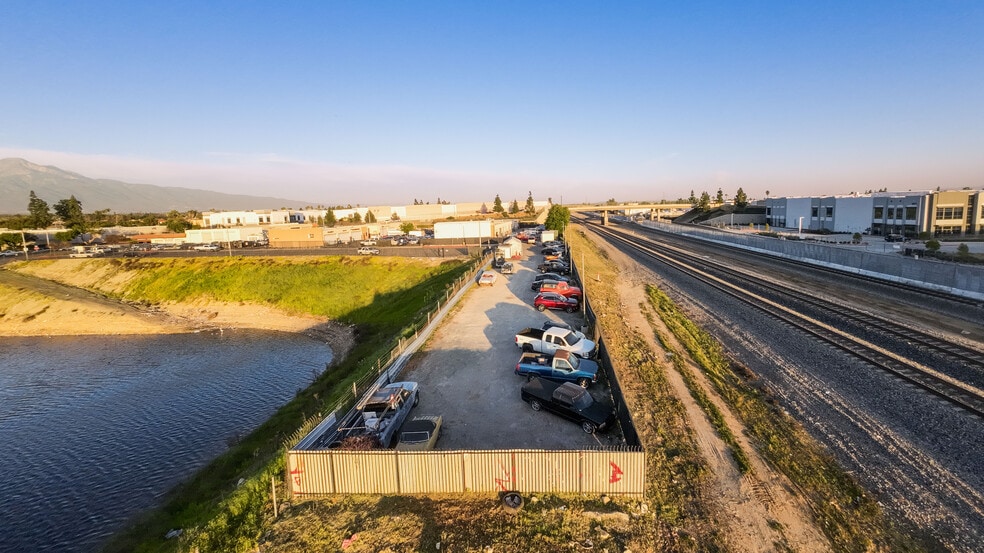 More Photos Of 10654-10662 Ramona Ave, Montclair Warehouse For Sale